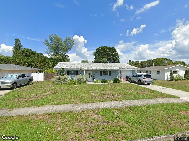 6490 22nd st s, saint petersburg,  FL 33712