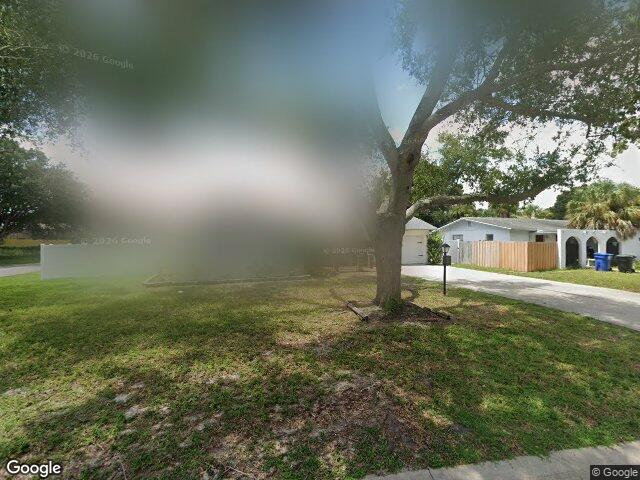 232 se monroe cir n, saint petersburg,  FL 33703